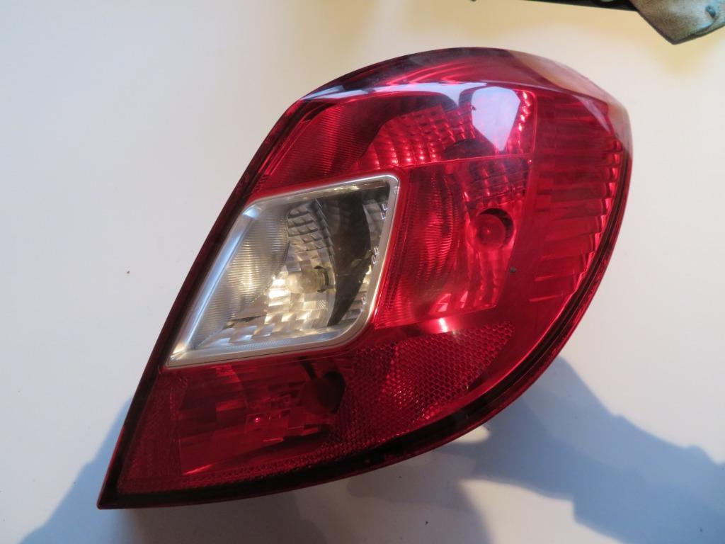 Feu arrière droit Opel Corsa D, Autos : Pièces & Accessoires, Enlèvement, Utilisé, Opel