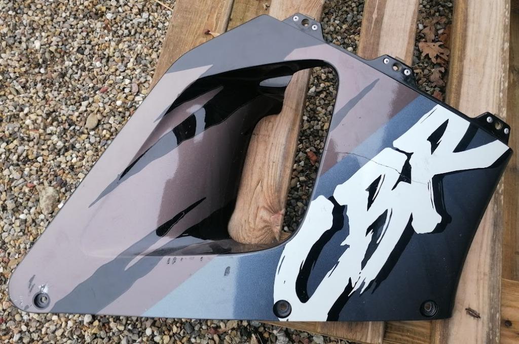 CBR900RR ,fireblade SC28 1992 kuipdeel gezocht, Motoren, Ophalen of Verzenden, Gebruikt