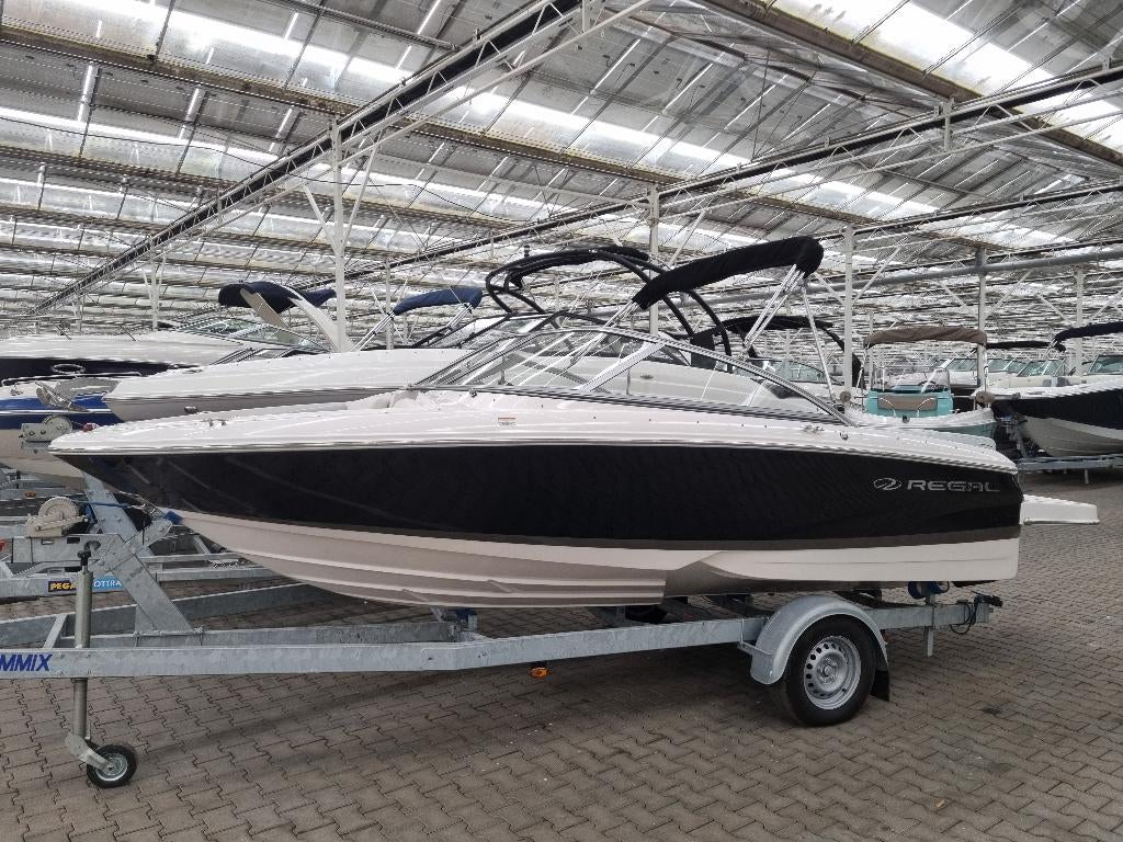 Regal 1900 ES van het jaar 2015 Mercruiser 4.3 L 190 PK, Watersport en Boten, Speedboten, Zo goed als nieuw, Benzine, 120 tot 200 pk