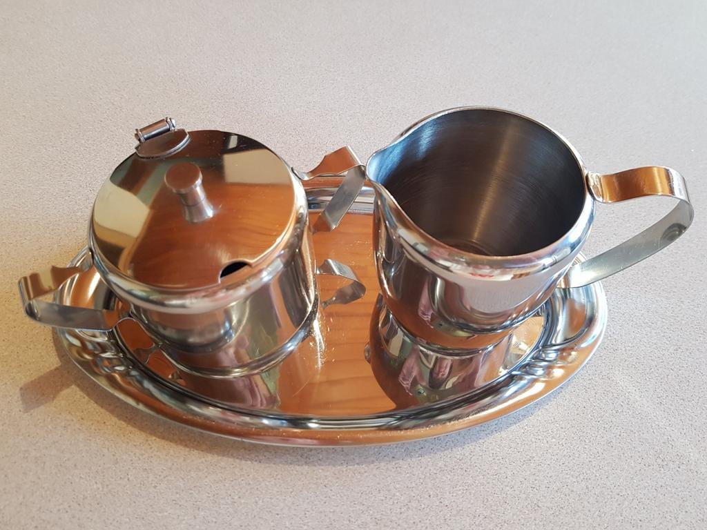 Roomstel melk en suikerpot inox 18/8, Huis en Inrichting, Ophalen of Verzenden, Zo goed als nieuw, Inox