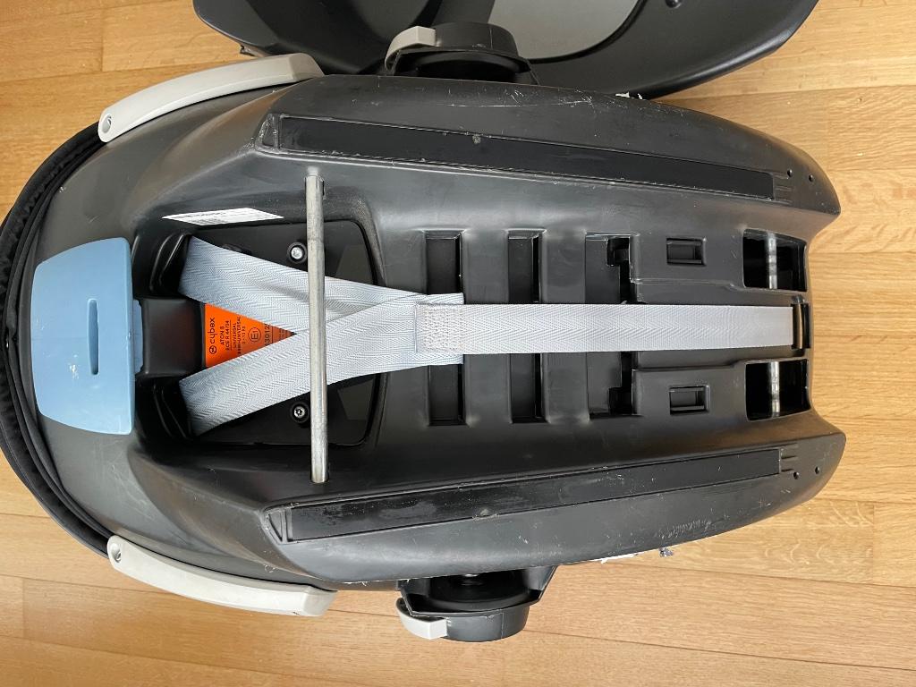 Siège auto-cosi CYBEX, Enlèvement