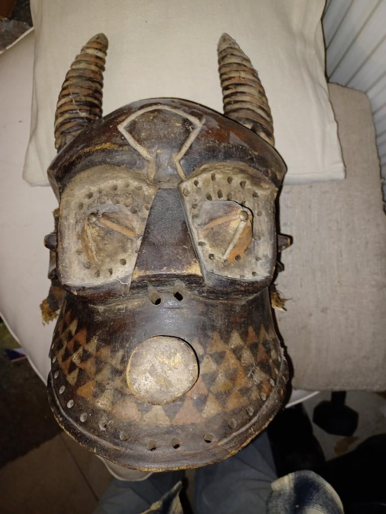 Masque de casque Kuba Kasai Congo quasi gratuit, Antiquités & Art, Enlèvement
