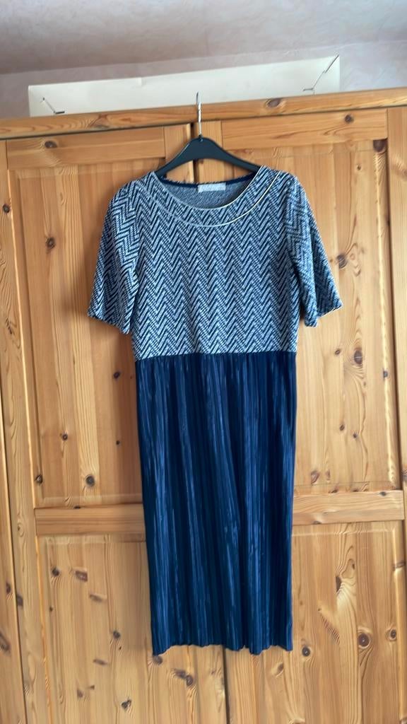 Fille a suivre blauw grijs kleed taille 3 FAS, Kleding | Dames, Ophalen of Verzenden, Zo goed als nieuw