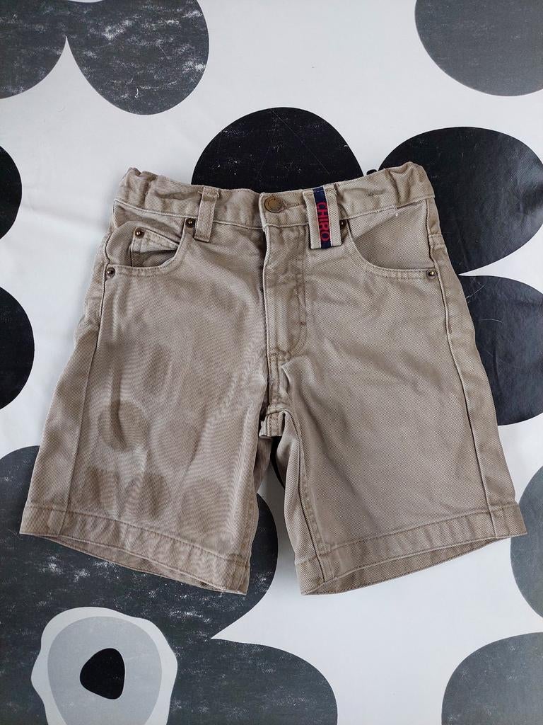 Chiro short maat 128, Enlèvement