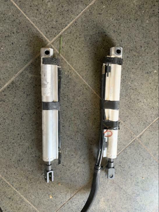 Vérins hydraulique Focus cc cabriolet cabrio, Utilisé, Ford