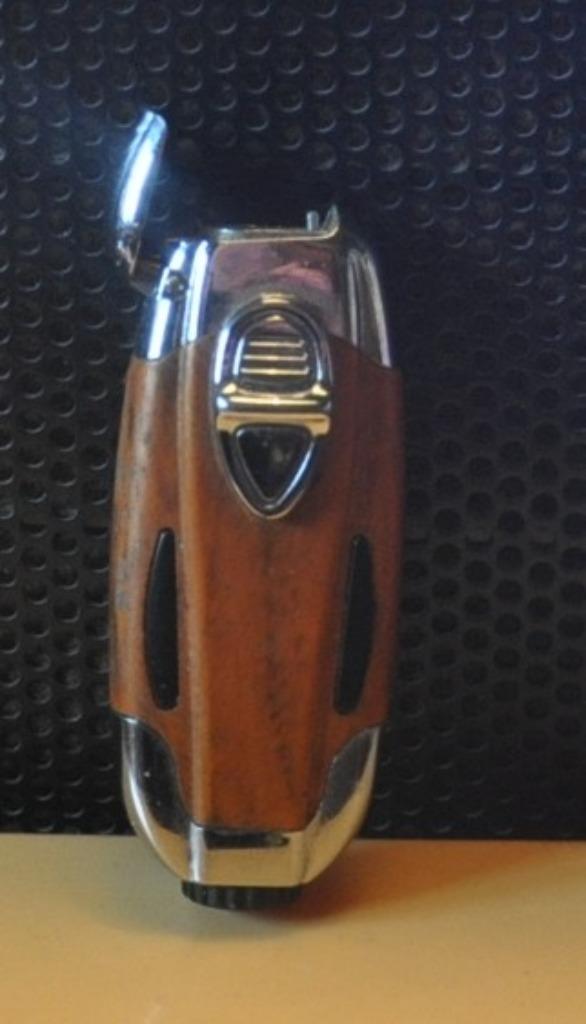 briquet au gaz marque tom, Collections, Enlèvement ou Envoi, Utilisé, Briquet