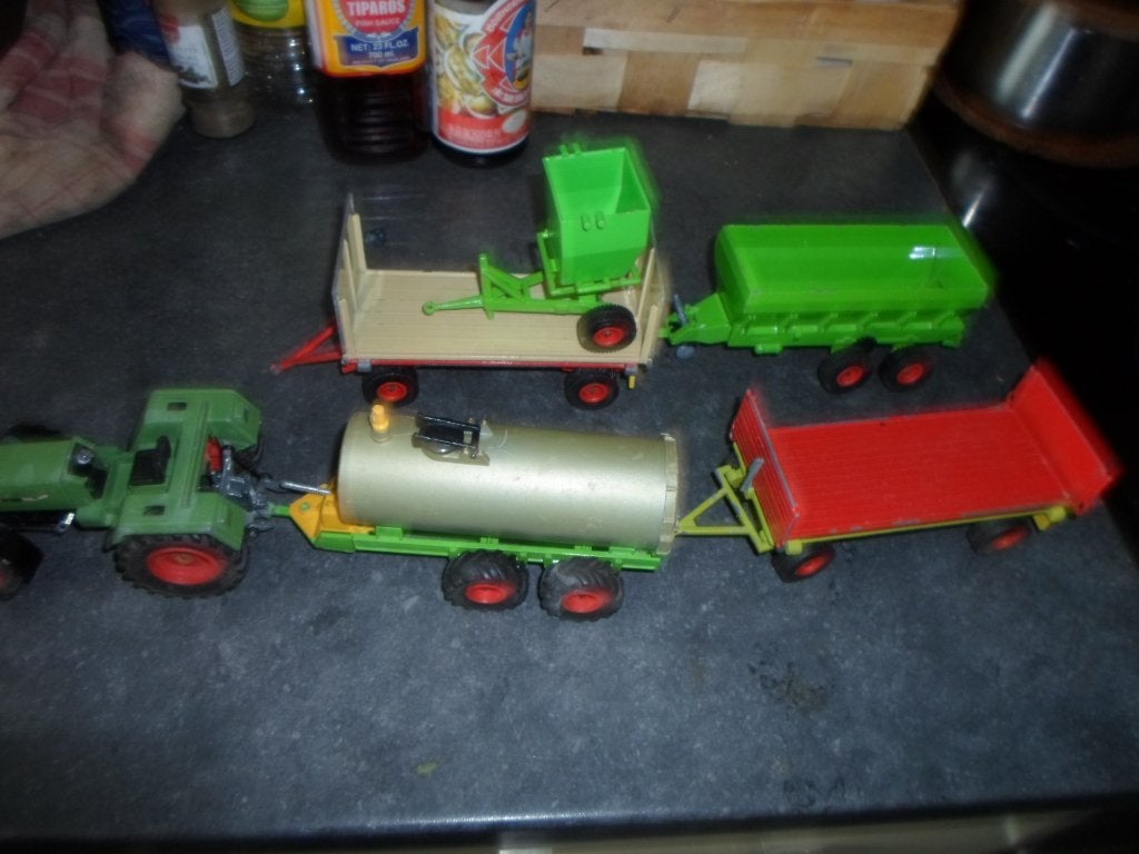 miniatuur tractor  en wagens, Ophalen of Verzenden
