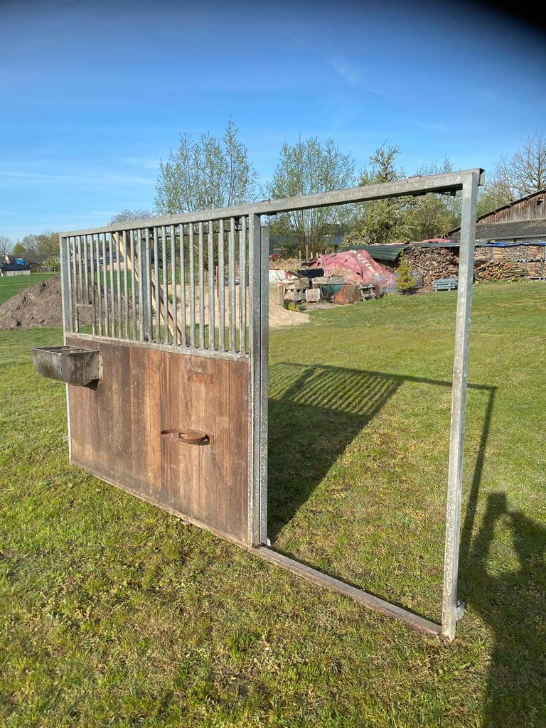 2x paardenbox voorwanden met hardhouten planken, Dieren en Toebehoren, Stalling en Weidegang, Stalling