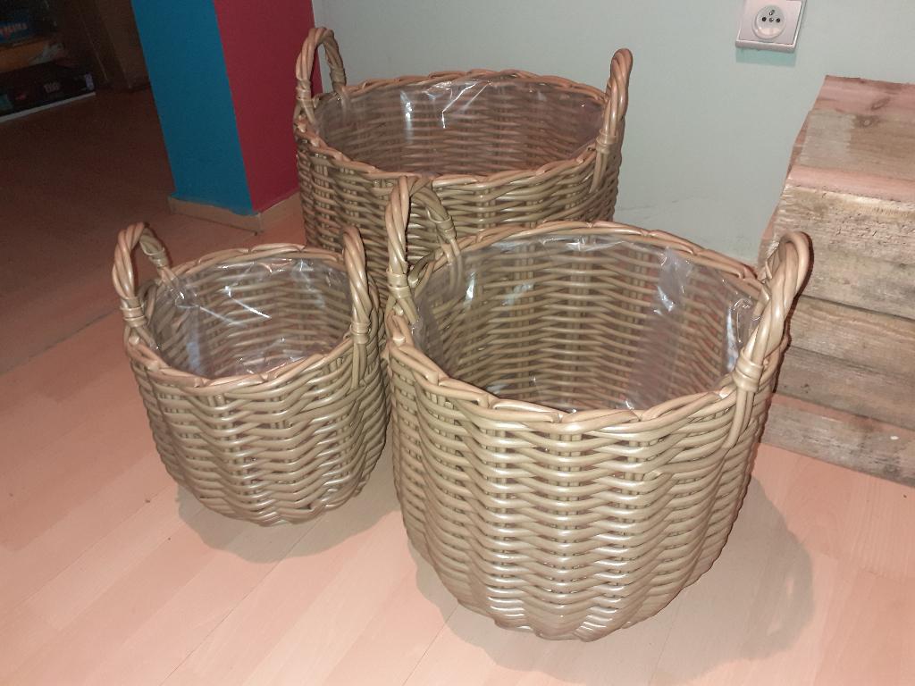 3 nieuwe rieten bloempotten, Neuf, 40 à 70 cm, Enlèvement ou Envoi, 25 à 40 cm