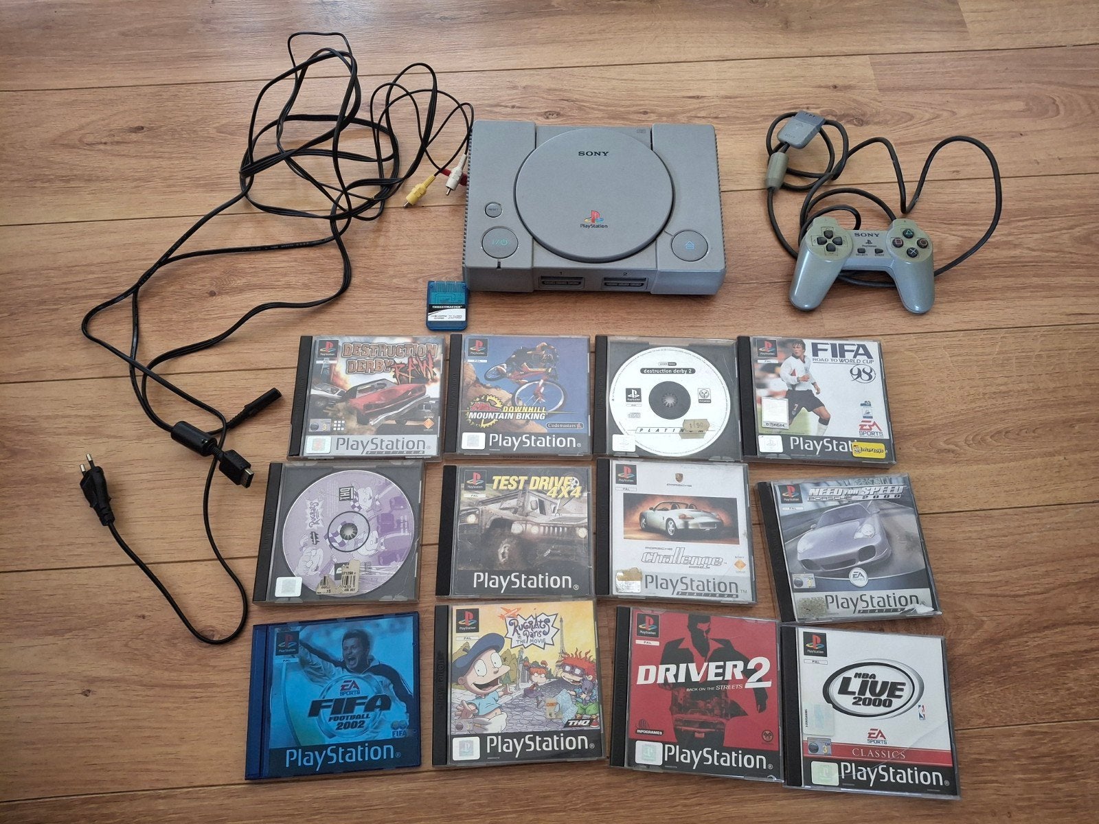 PS1 avec 12 jeux, Enlèvement ou Envoi, Utilisé, Avec 1 manette, Avec jeux
