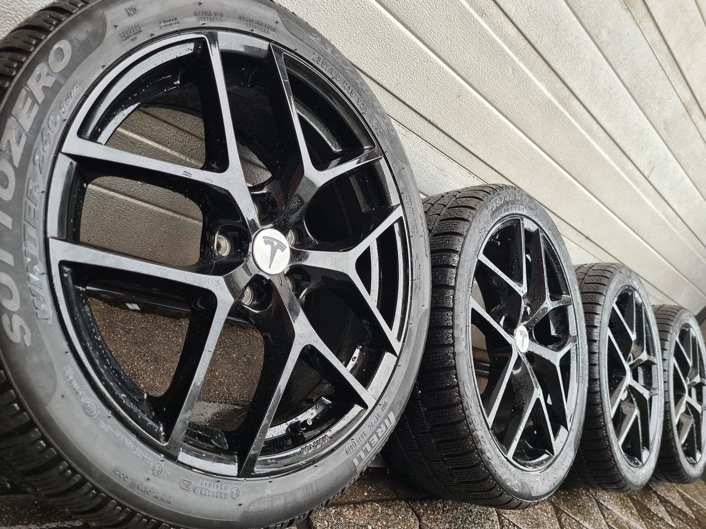 19 inch Tesla Model 3 velgen Pirelli winterbanden sensoren, Auto-onderdelen, 19 inch, Gebruikt, -, -