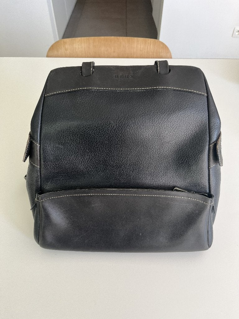 Handtas - rugzak Delvaux Zwart, Handtassen en Accessoires, Tassen | Damestassen, Ophalen, Gebruikt, Zwart, Handtas