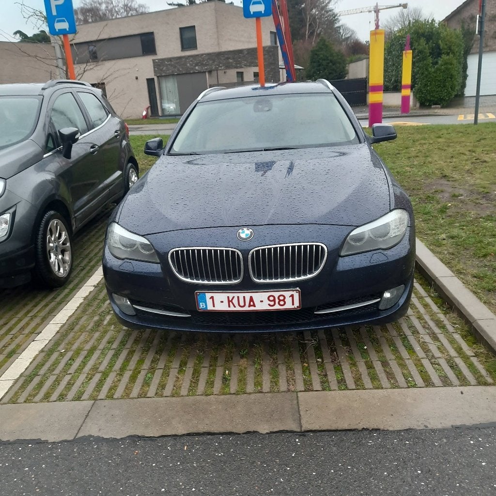 BMW f11, Auto's, BMW, 1750 kg, Beige, 4 cilinders, Blauw