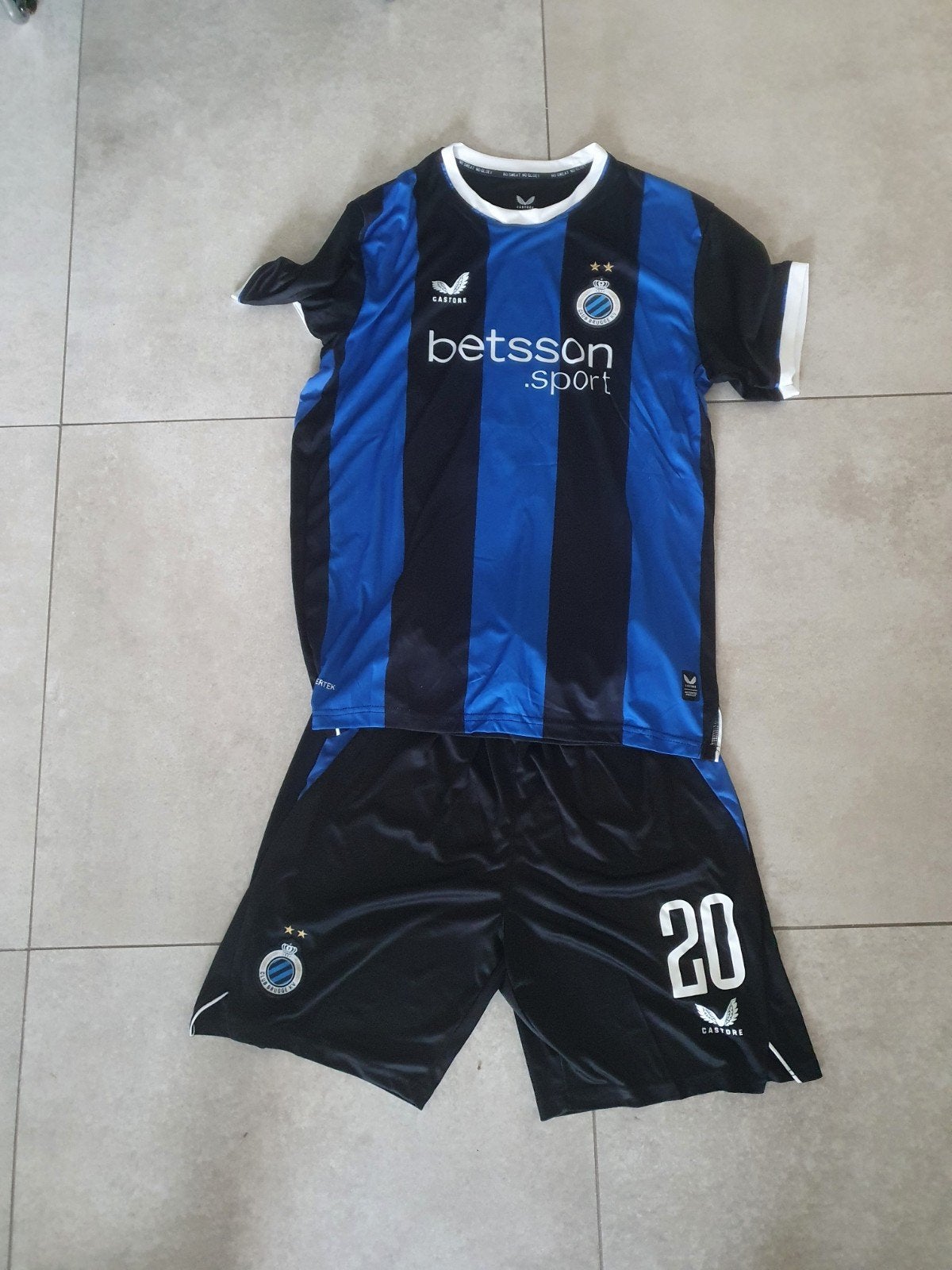 club brugge, Taille M, Enlèvement ou Envoi, Maillot