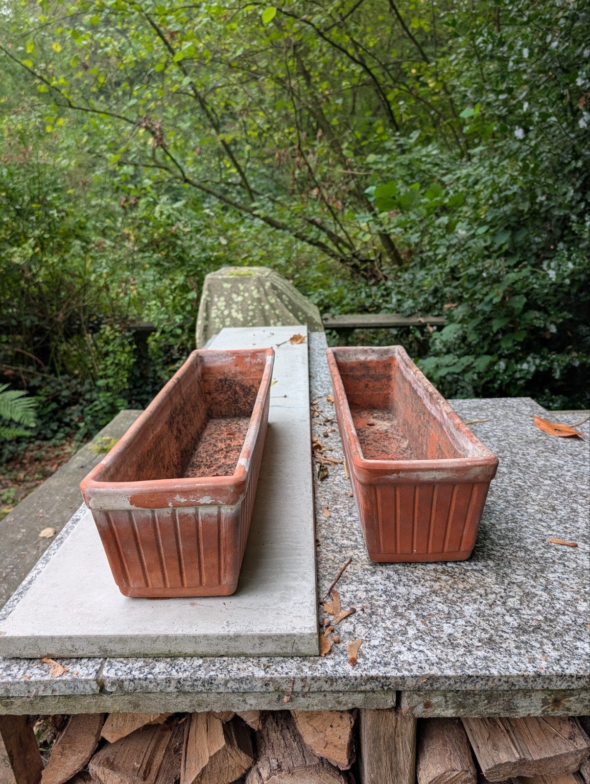 2 pots en terre cuite de forme oblongue, Jardin & Terrasse, Enlèvement