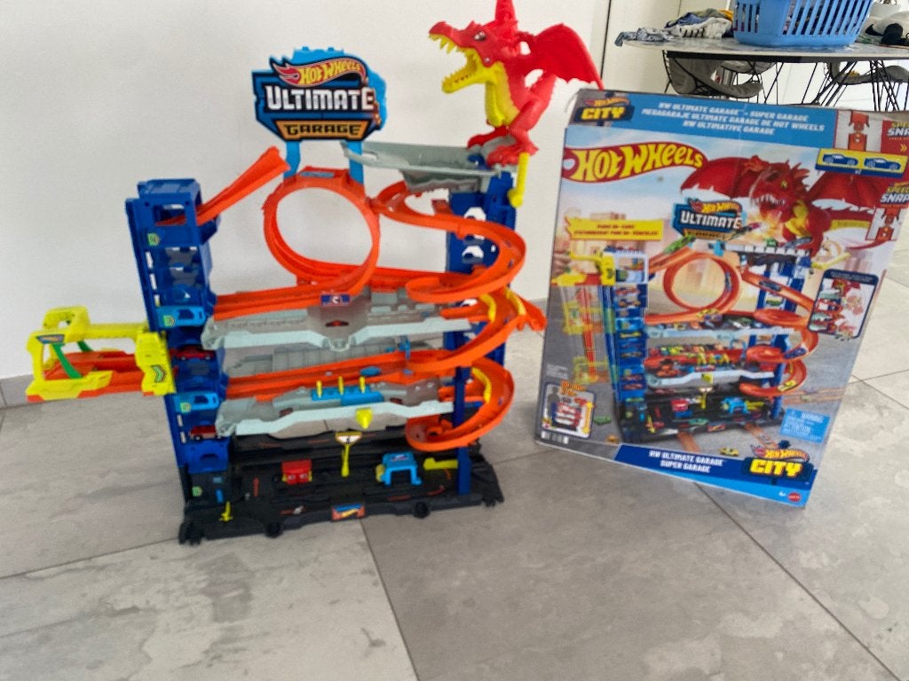 Hot Wheels de garage, Verzamelen, Ophalen, Zo goed als nieuw