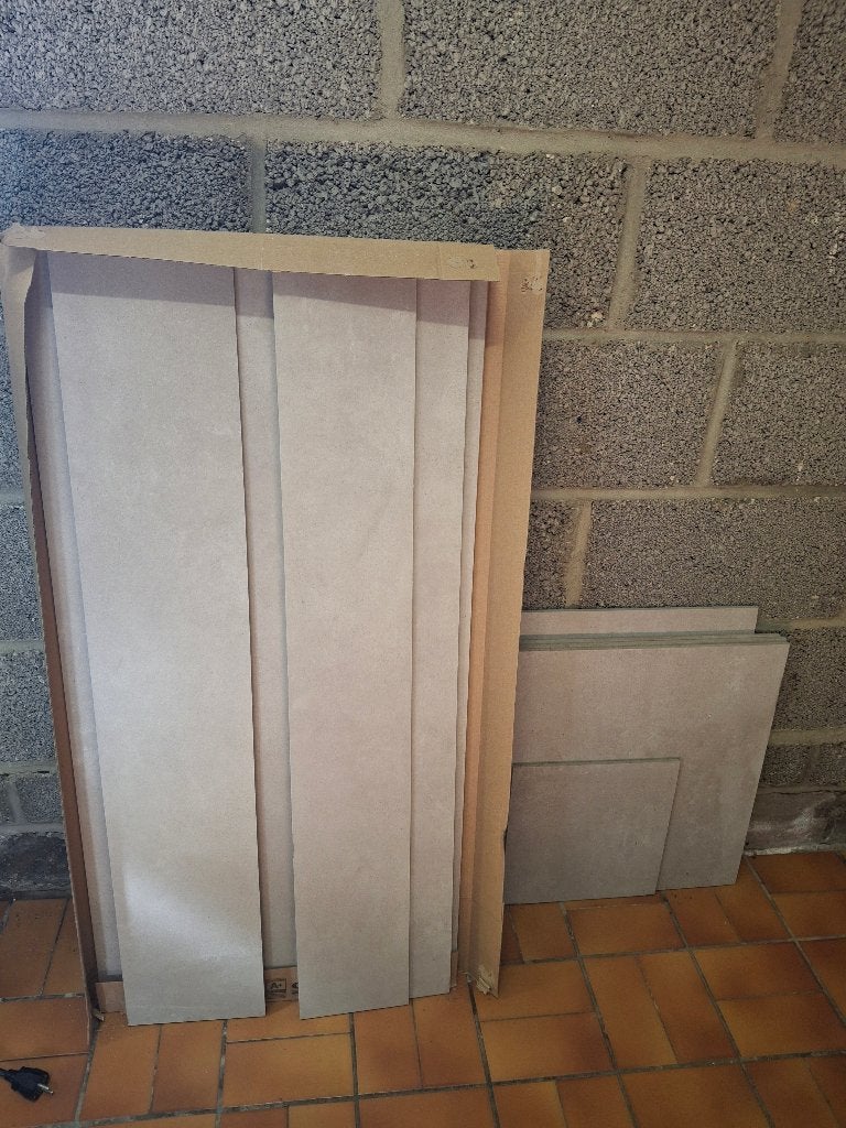 Carrelages, Enlèvement