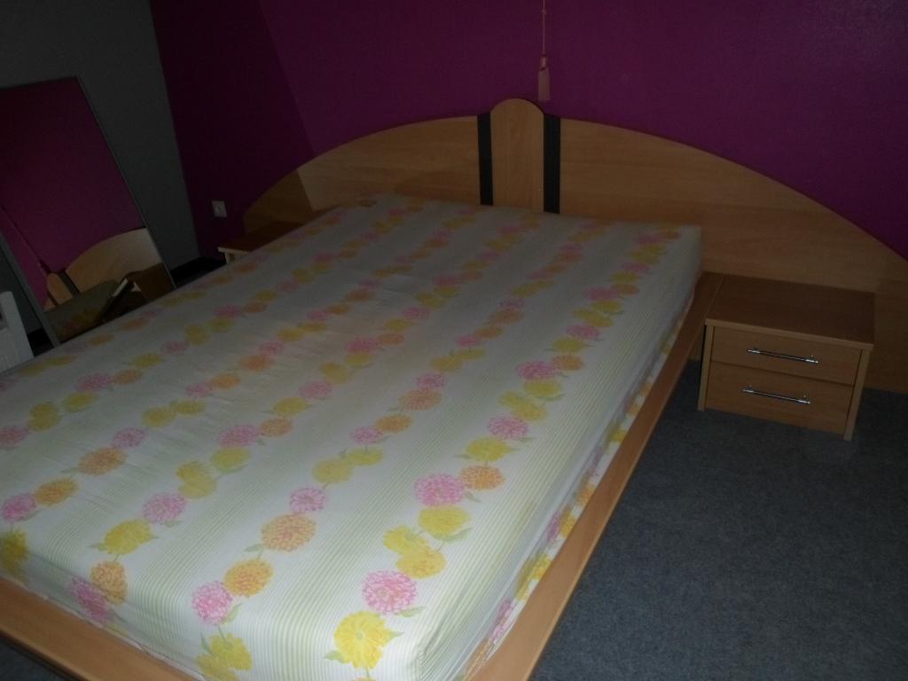 Bed, 140 cm, Enlèvement, Utilisé, 200 cm