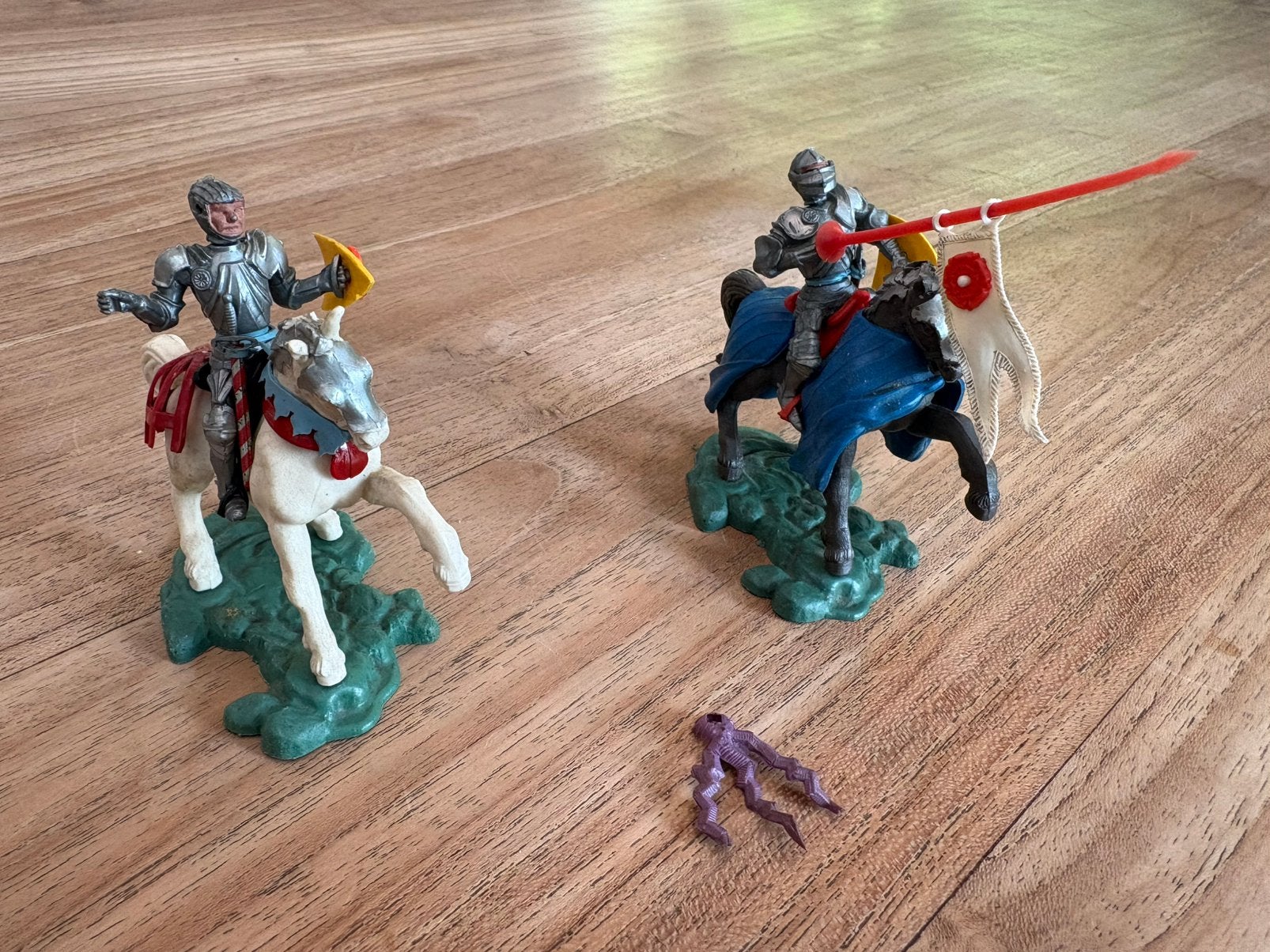 Lot de 2 Chevaliers Britains Swoppet 15th Century Knights, Enlèvement ou Envoi, Utilisé, Historique, Figurine(s)