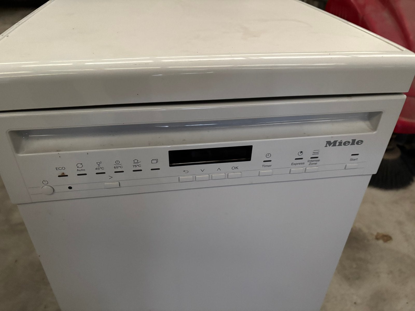 Lave vaisselle miele etroit, Ophalen, Zo goed als nieuw