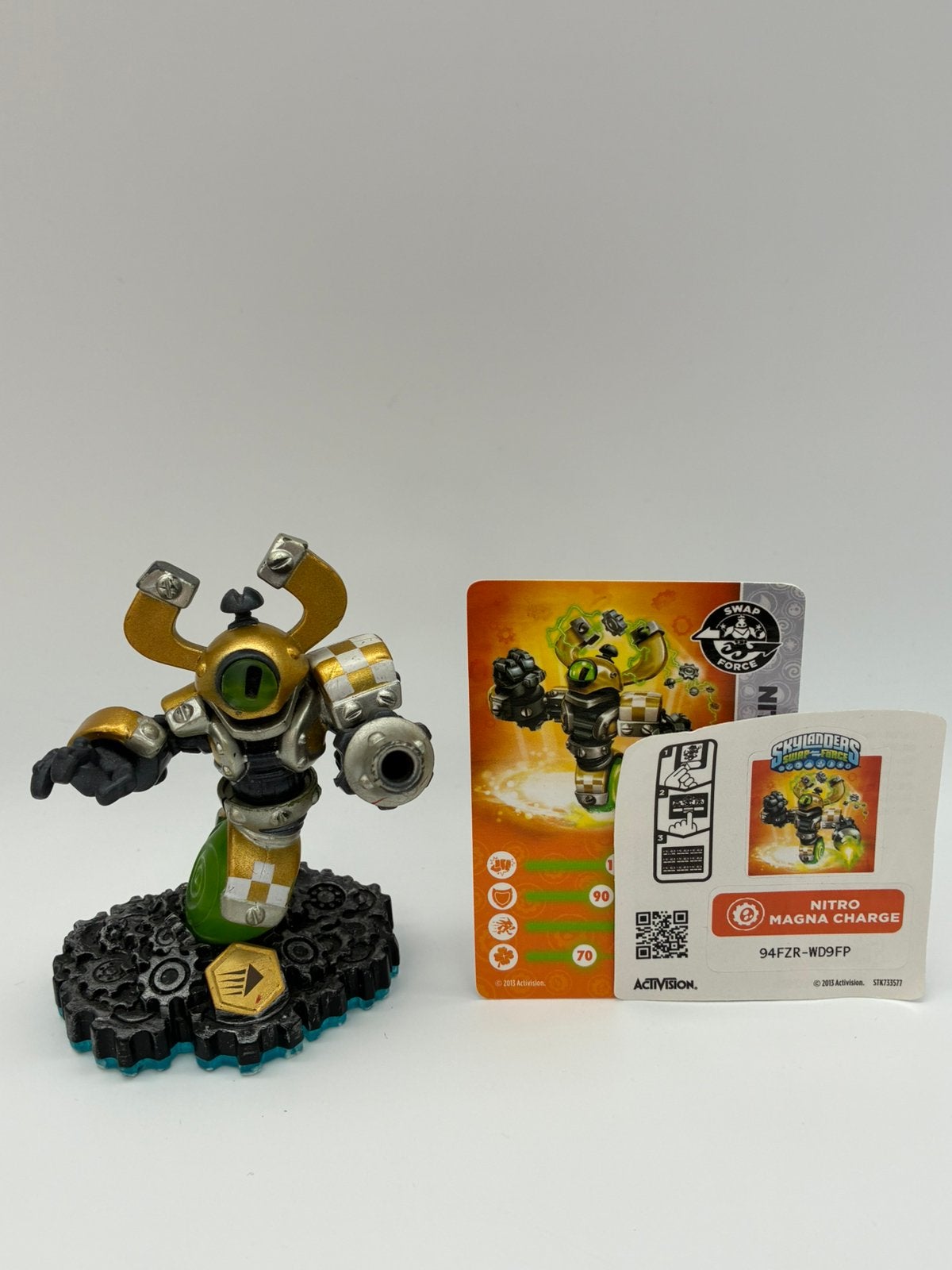 Skylanders Swap Nitro Magna Charge avec autocollant+carte, Envoi, Comme neuf