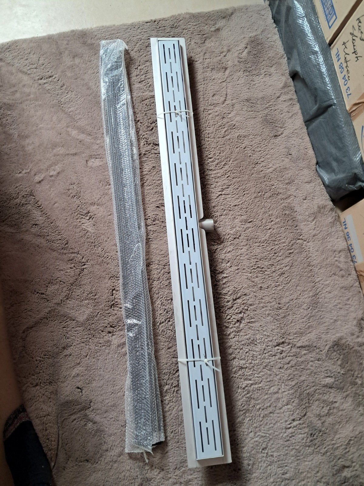 Splinternieuwe Douche goot 120cm met 2zwarte/ 1chrome deksel, Bricolage & Construction, Sanitaire, Enlèvement