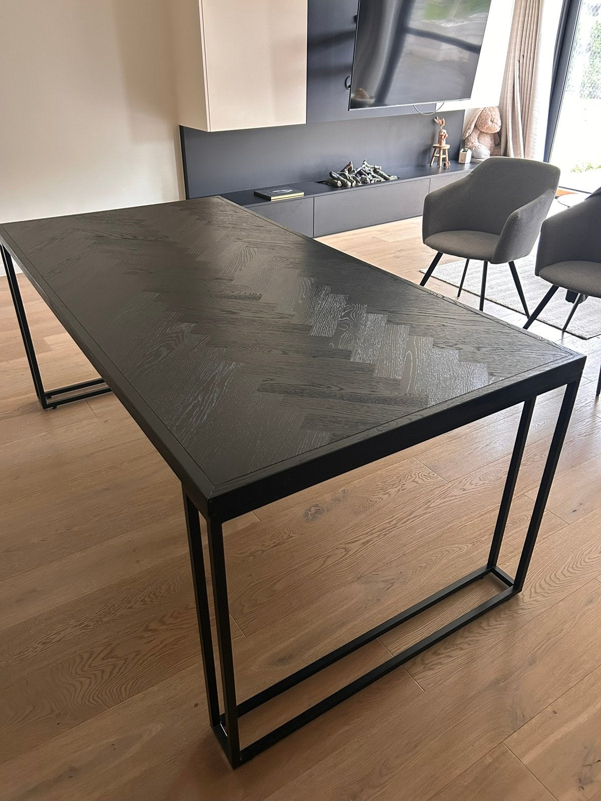eettafel met zwart houten visgraatblad, Ophalen, 50 tot 100 cm, Zo goed als nieuw, 150 tot 200 cm