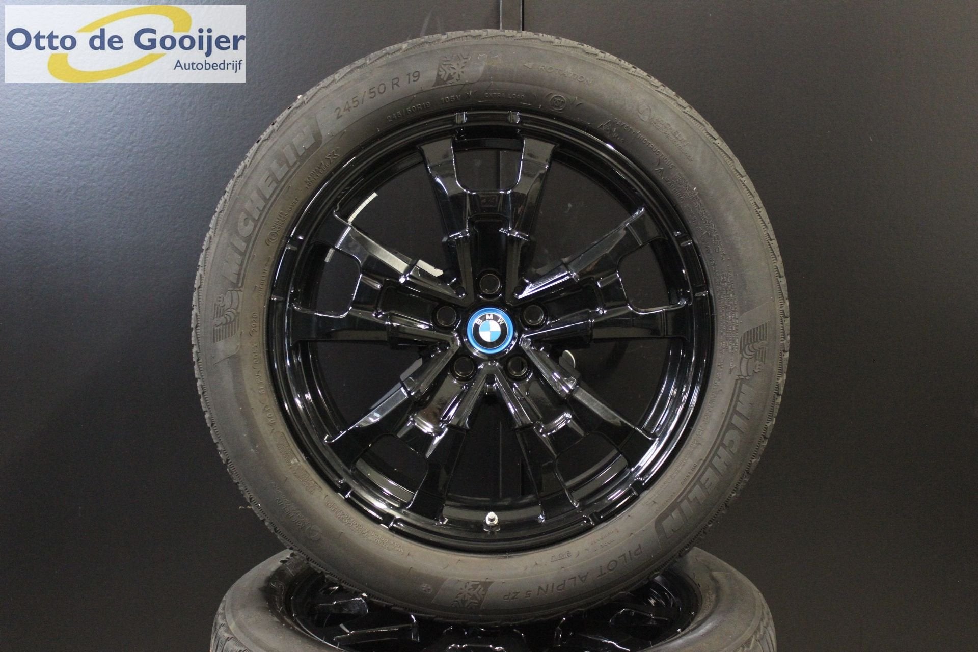 Originele BMW iX3 842 19 inch Velgen Winterbanden Michelin, Pneus et Jantes, -, Véhicule de tourisme, -