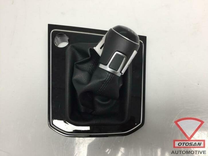 vw touran 5t 2018 pook 6 bak cuir cuir 5tb711113a, Volkswagen, Volkswagen AG, Vw@volkswagen.de, Utilisé
