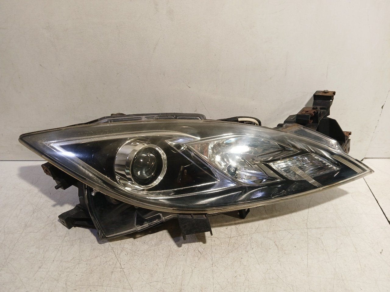 Koplamp rechts Mazda 6, Onderdelen@venauto.nl, Van der Ven Autorecycling B.V., Gebruikt, Ettenseweg 76, 4706 PB Roosendaal, The Netherlands
