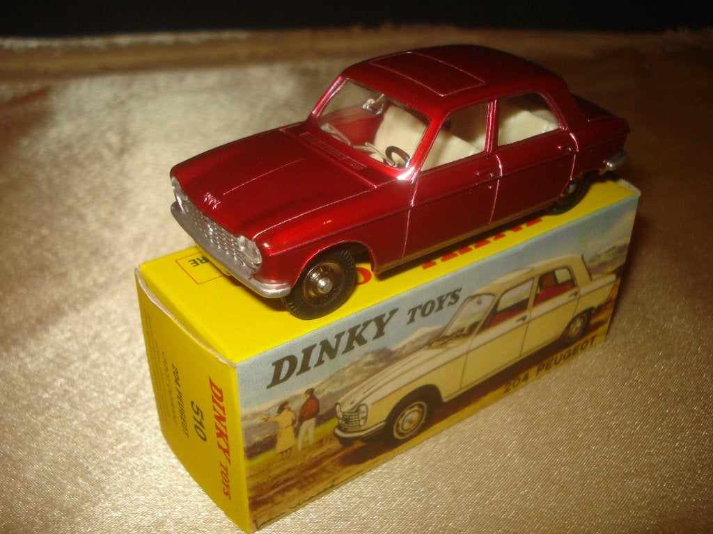 DINKY TOYS Peugeot 204 Réédition + Boîte, Enlèvement ou Envoi, Neuf, Voiture, Dinky Toys