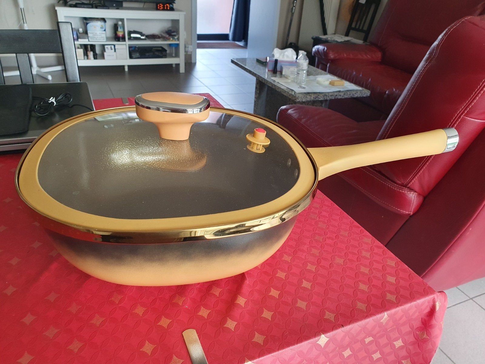 poêle antiadesif, Enlèvement
