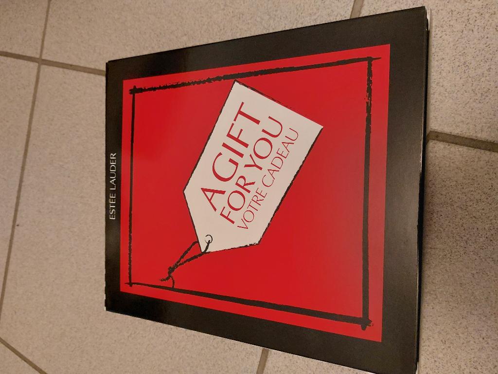 Estee lauder, a gift for you, Ophalen of Verzenden, Nieuw