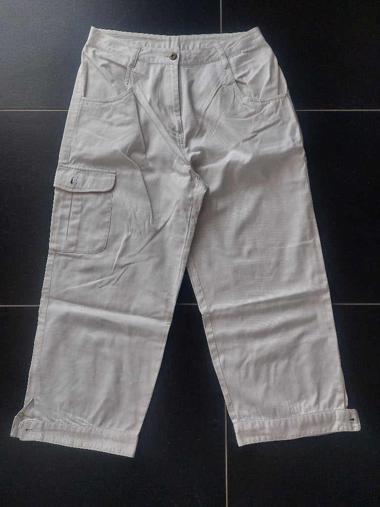 Pantacourt blanc - T. 40., Vêtements | Femmes, Trois-quarts, Taille 38/40 (M), Enlèvement ou Envoi, Sans marque