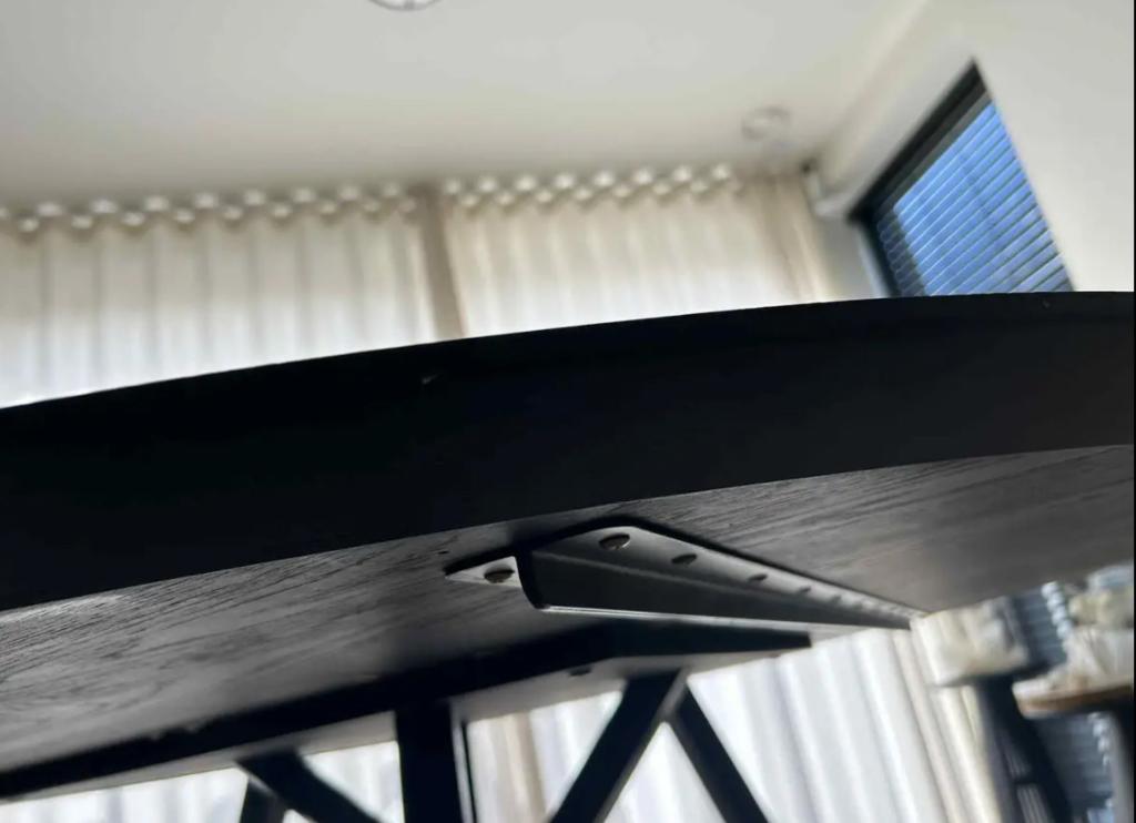 Plateau de table Juntoo Finesso, 100 à 150 cm, Rond, 100 à 150 cm, Utilisé