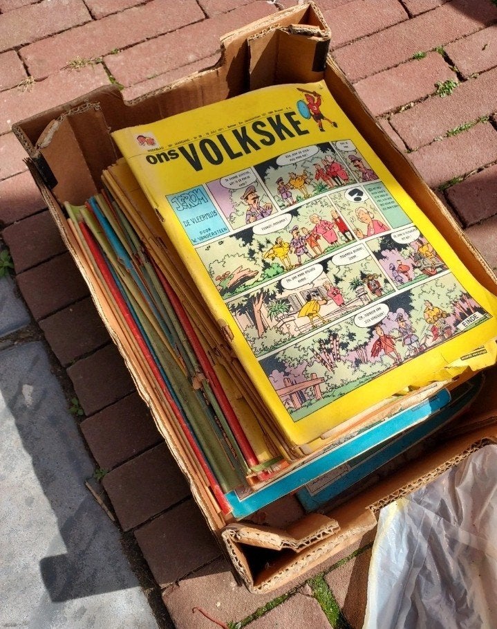 Lot “Ons Volkske” – 65 originele weekbladen (jaren ‘70) – s, Boeken, Ophalen