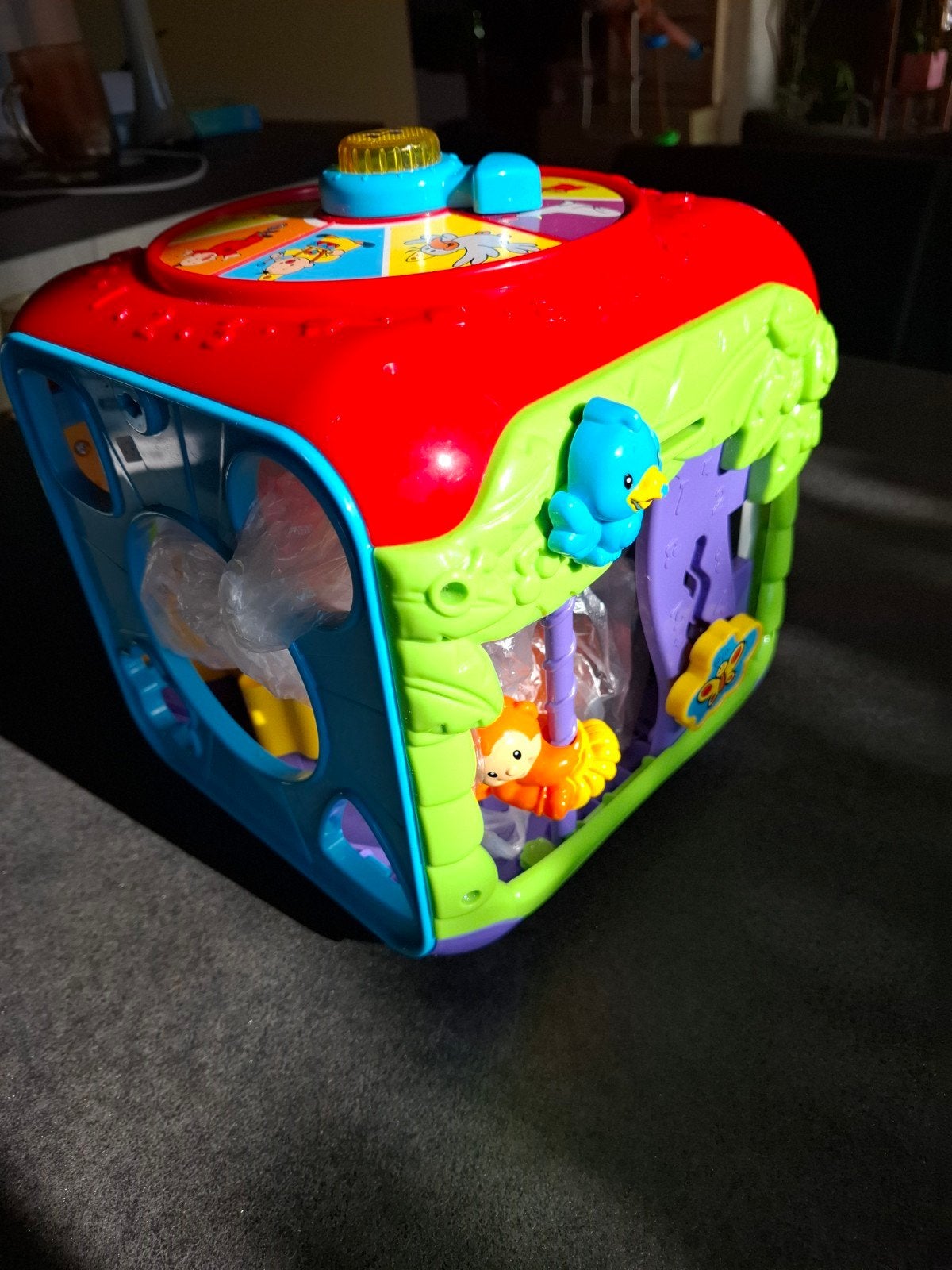 Baby speelbox, Ophalen