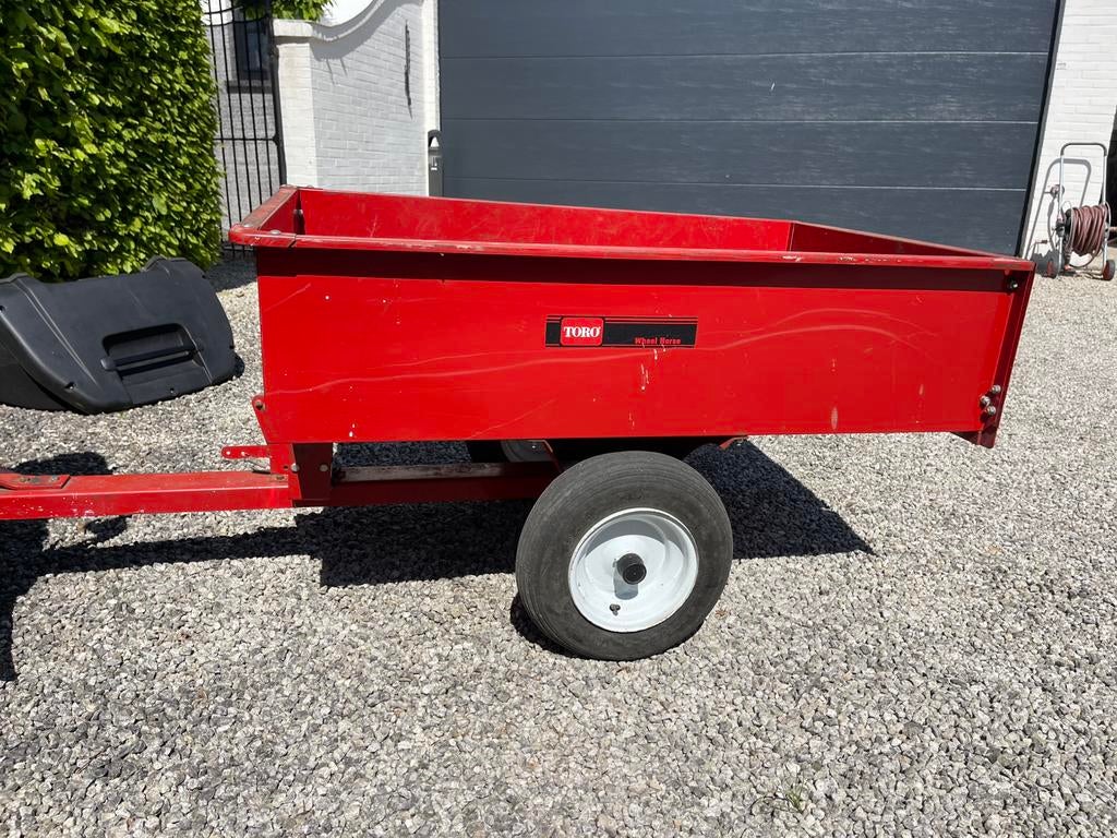 TORO KIPAANHANGWAGEN, Tuin en Terras, Ophalen, Zo goed als nieuw