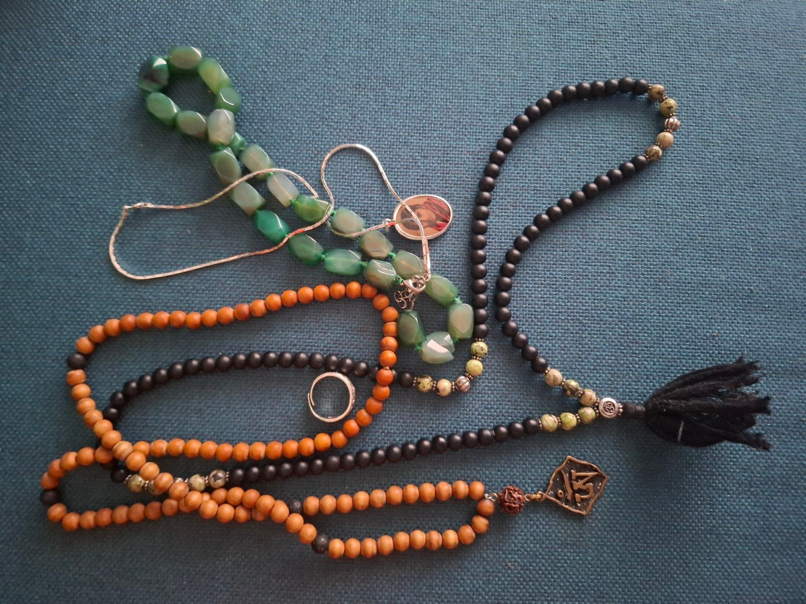Verzameling spirituele spullen, Verzamelen, Ophalen