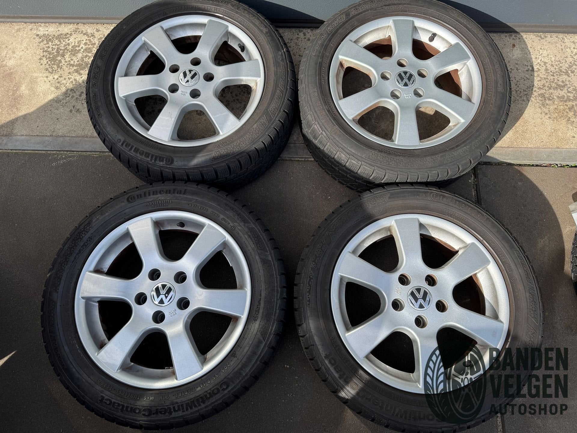 Volkswagen Audi Seat Skoda 205-55-16 Winterset, Autos : Pièces & Accessoires, Pneus & Jantes, Neuf, Pneus et Jantes, Pneus hiver