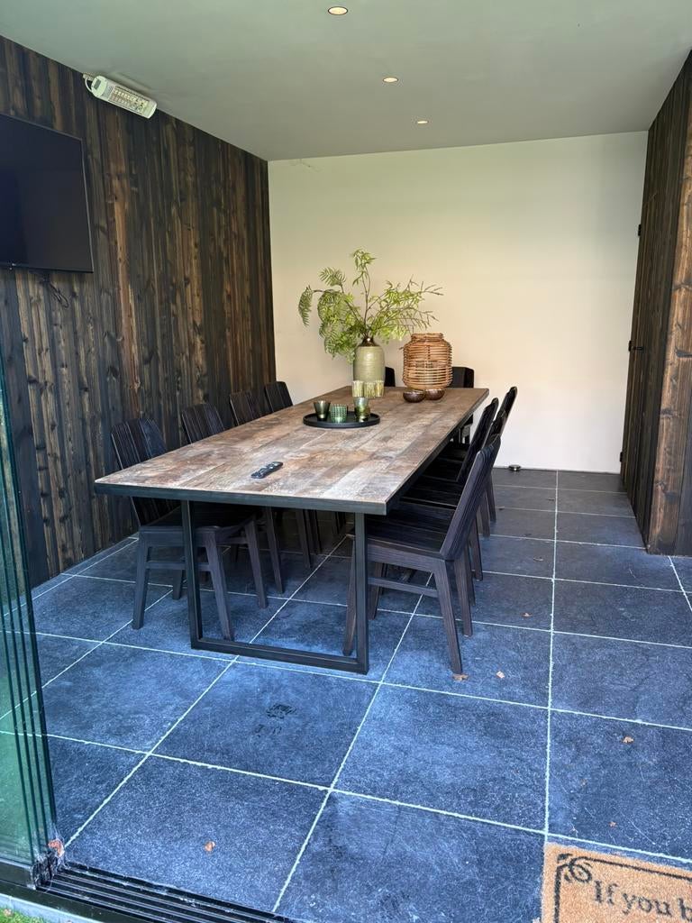 Tafel en stoelen, Ophalen, Zo goed als nieuw