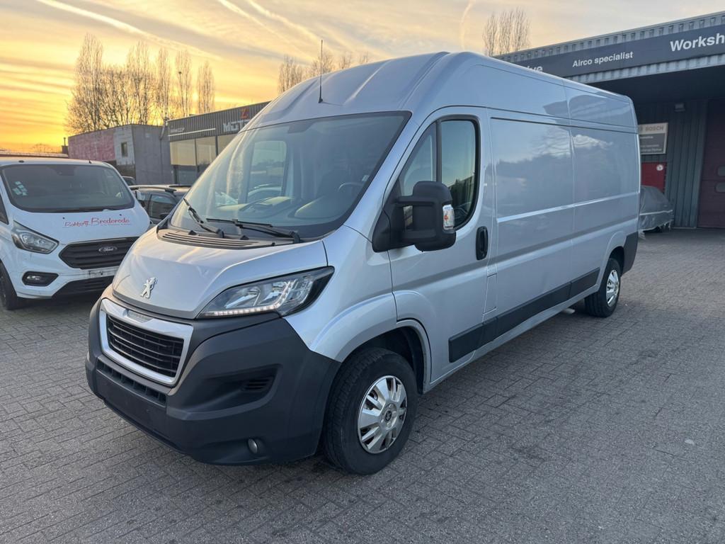 Peugeot // Boxer L3H2, Voorwielaandrijving, 4 deurs, Stof, Gebruikt