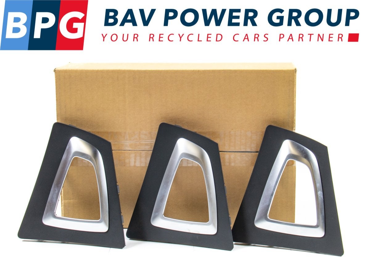 GARNITURE BMW 3 serie (F30) (01-2011/10-2018), Utilisé, BMW, Petuelring 130
80809  München, DE, Bayerische Motoren Werke AG