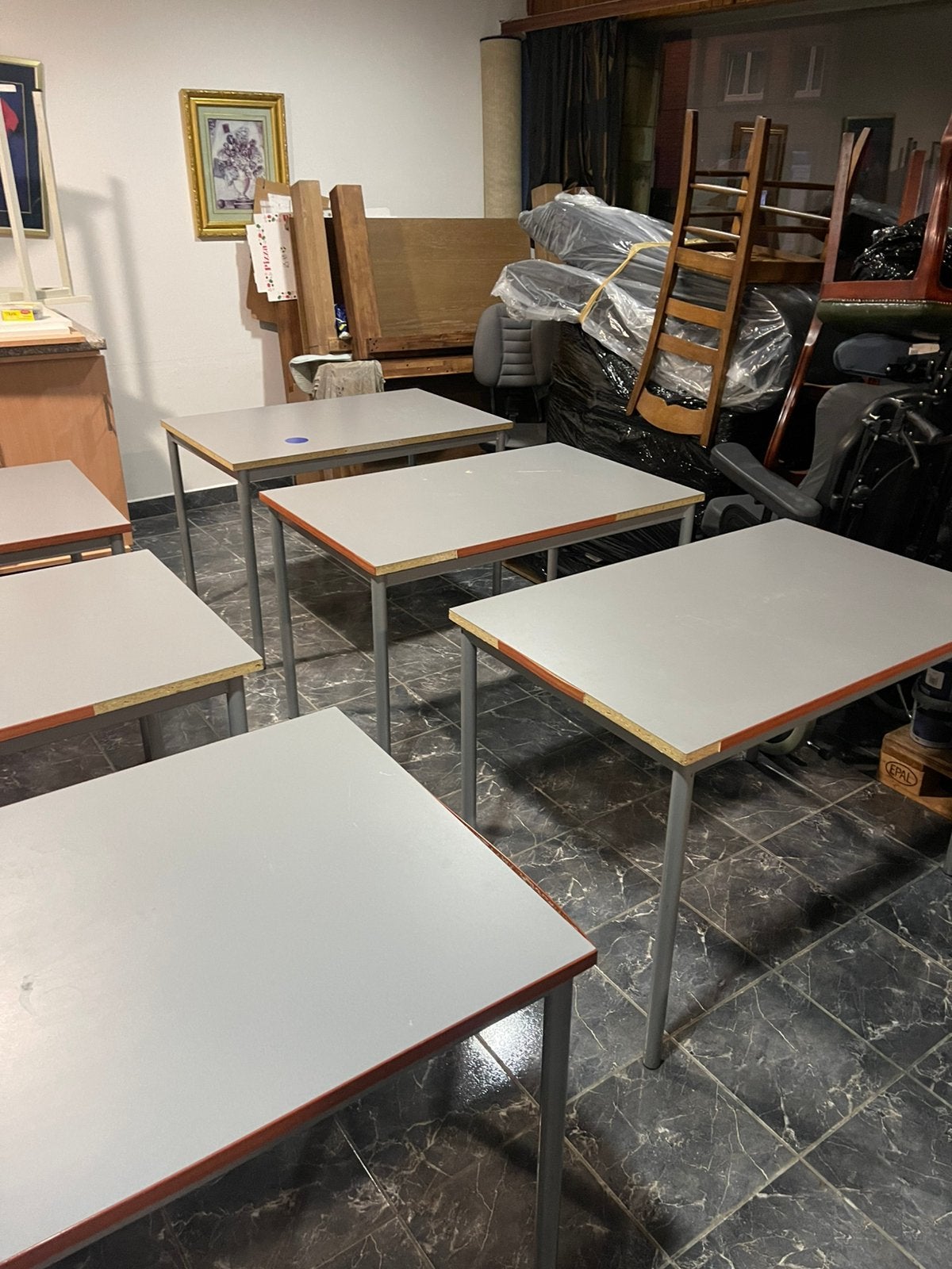 8 tafels, Ophalen, Zo goed als nieuw