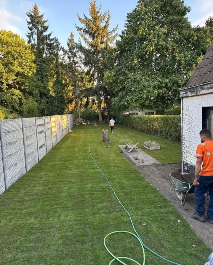 Jardinière paysagiste, Enlèvement ou Envoi