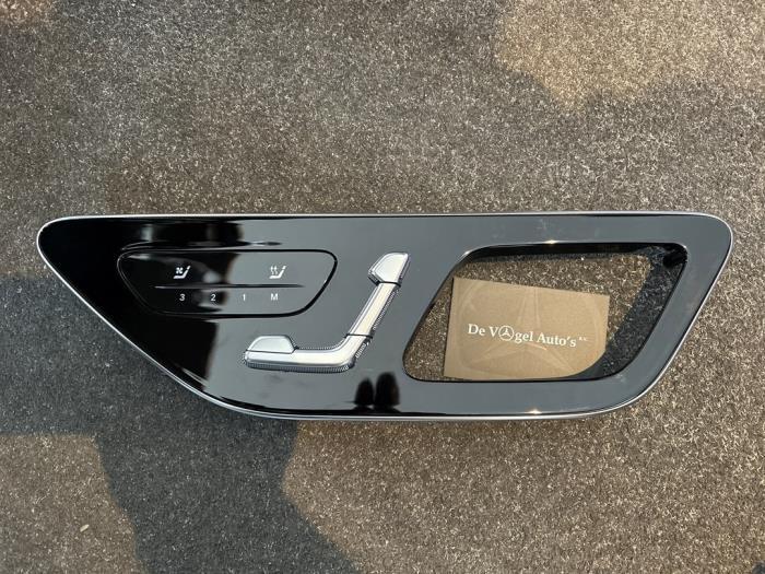 Commutateur réglage siège d'un Mercedes C-Klasse, Autos : Pièces & Accessoires, Habitacle & Garnissage, Mercedes-Benz, Utilisé