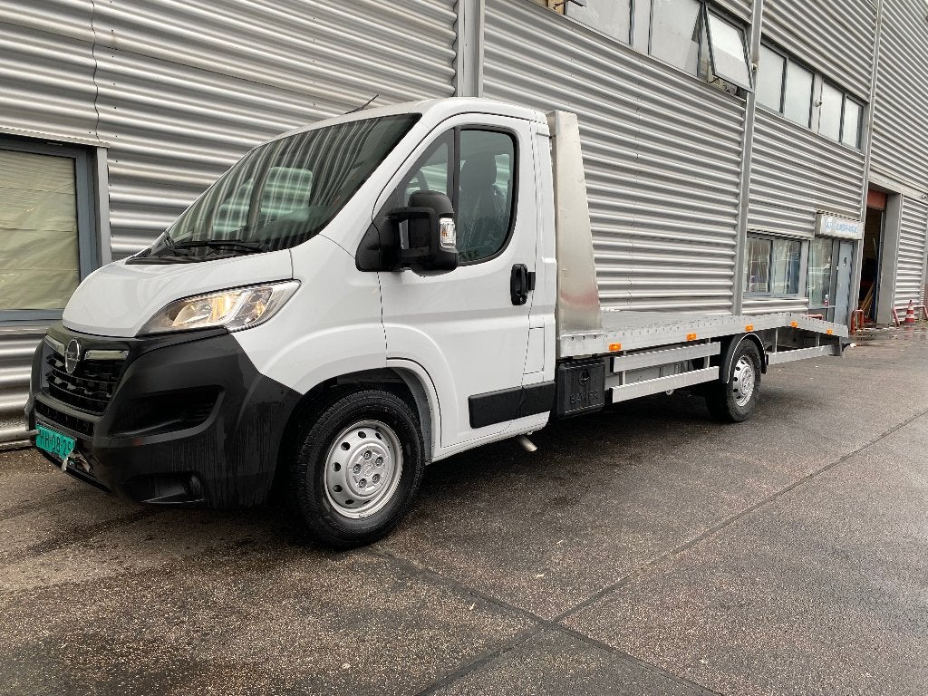 Nouvelle dépanneuse Opel Movano ! Alu complet, Autos, 3 places, Boîte manuelle, 2500 kg, 2 portes