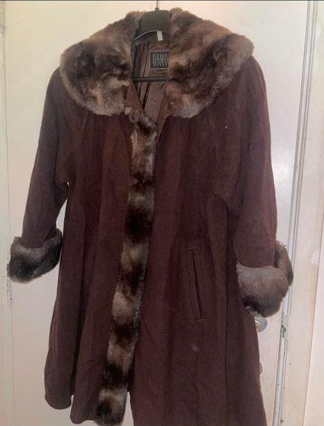 Wollen jas met cashmere & bontkraag – luxe wintermantel, Kleding | Dames, Jassen | Winter, Ophalen, Maat 38/40 (M)