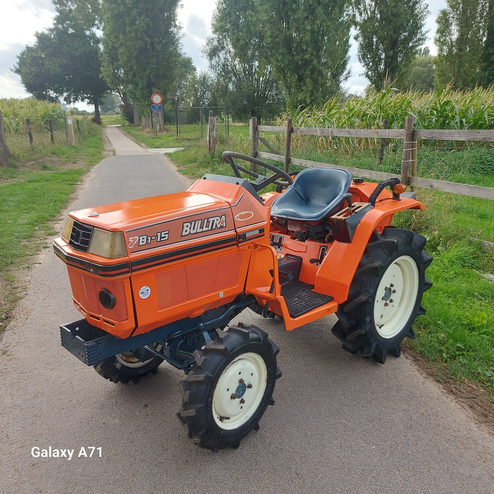 minitractor kubota 18pk 4x4 topper!, Ophalen