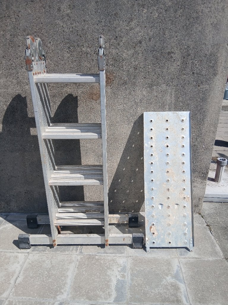 Echelle en aluminium pliable - 50€, Enlèvement, Utilisé, Autres types